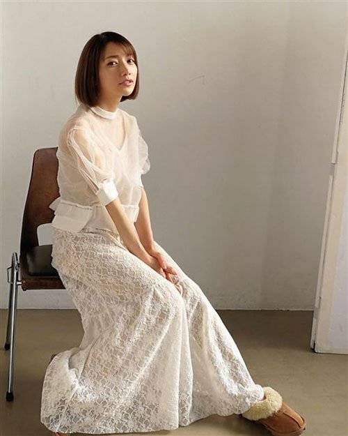 女神大搞不倫戀 片商捧370萬 等下海拍片