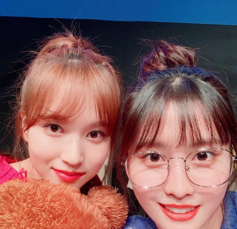 [TWICE][新聞]190324 TWICE摘得3月百大偶像組合品牌評價9位！