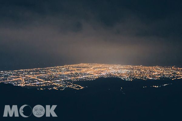 超療癒抹茶山！360度坐擁蘭陽百萬級夜景