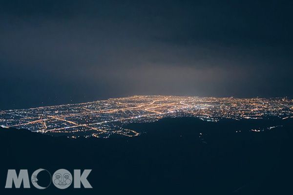 超療癒抹茶山！360度坐擁蘭陽百萬級夜景