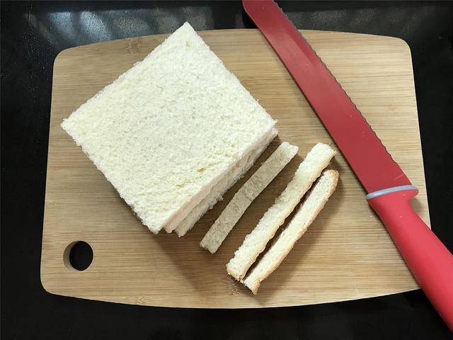 5分鐘快手早餐，比蛋糕簡單，比雞蛋餅頭好吃，簡單易消化，非常適合孩子和老人