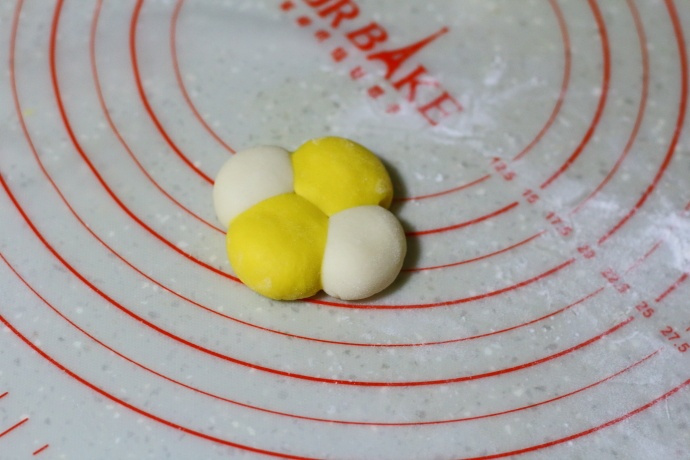 饅頭的美味做法，擀一擀，捏一捏，好看又好吃，一頓吃四個都不夠