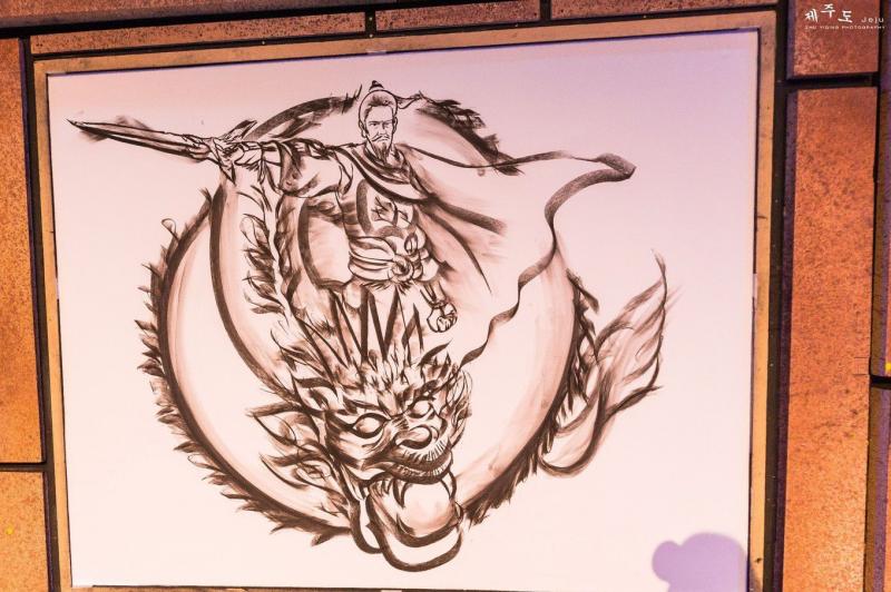 只有在韓國能看到的HERO塗鴉秀，告訴你什麼叫集顏值與才華於一身 