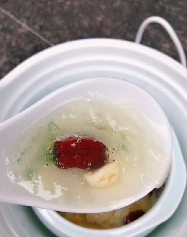 煮銀耳4大訣竅，保證銀耳湯出膠快，太實用了