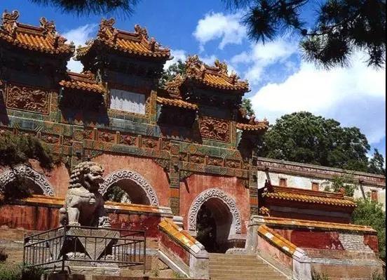 清明節也屬於鬼節，前5天、後5天，絕對不能去的7個地方，小心把不乾淨的東西帶回家