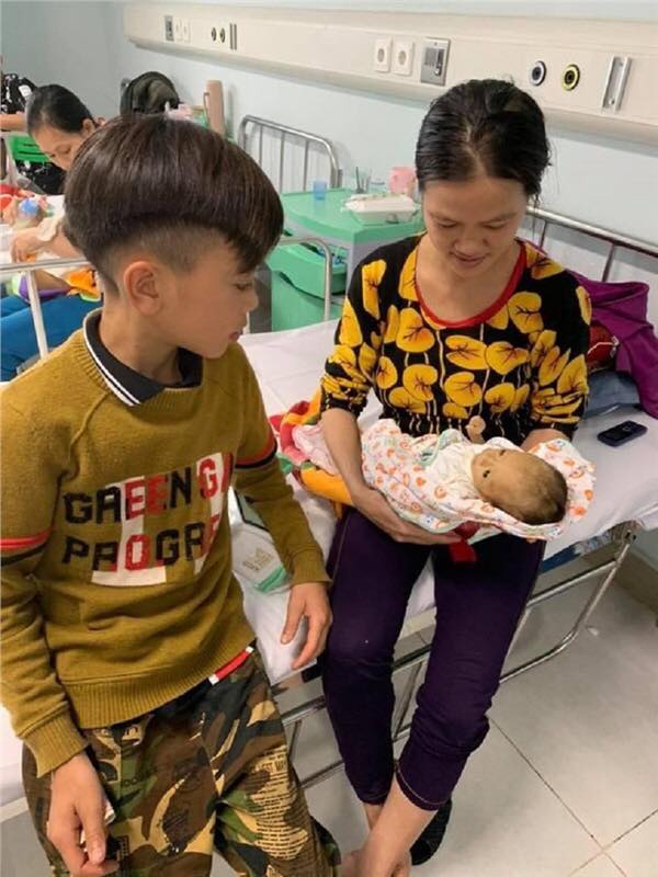 13歲帥童騎腳踏車「飆100km」路邊累暈　被救後超暖淚訴：想去醫院看弟弟...