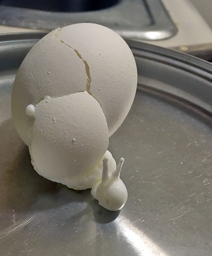 20張證明「你的大腦已經失去掌控」的錯覺照片　體育館變成UFO嚇壞同學！