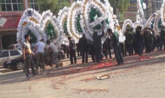 開車時遇到喜事、喪事，一定不要忘了做這些事，提醒你身邊開車的人