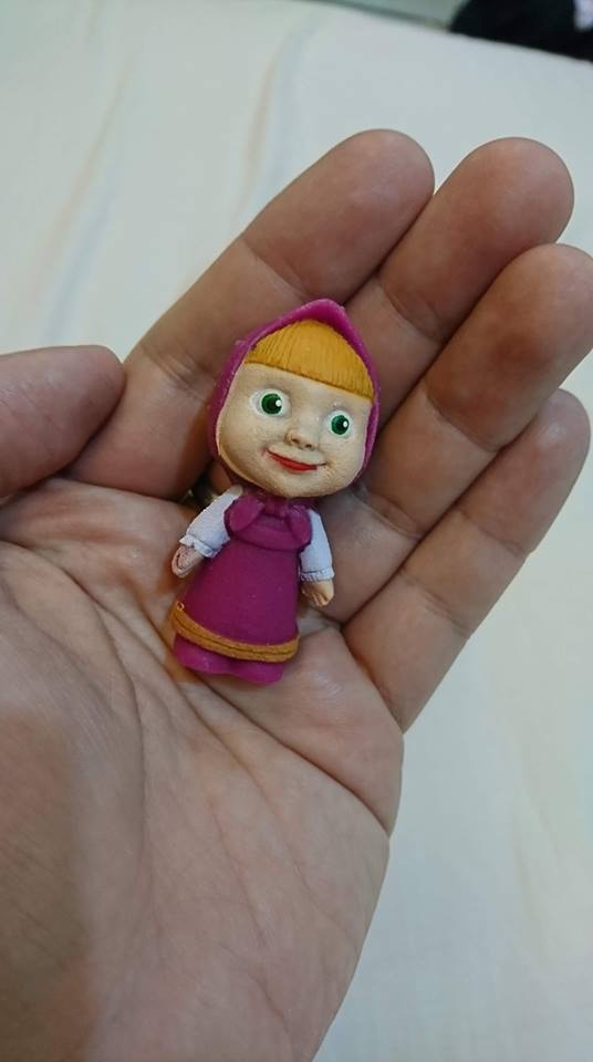 幫女兒買了一個「泡水會長大的玩具」從水中拿出來女兒崩潰了