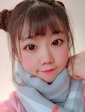 大膽公開徵友！軟萌正妹哭喊「交不到男友」…往下一看「尺寸太大」瞬間懂了 -