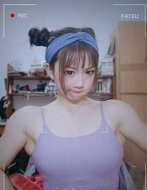 大膽公開徵友！軟萌正妹哭喊「交不到男友」…往下一看「尺寸太大」瞬間懂了 -