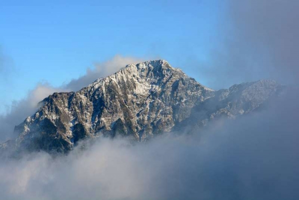 半世紀未解的謎！3男大生登山後從此「消失人間」只留下神秘訊息「3雙筷子插地...」  
