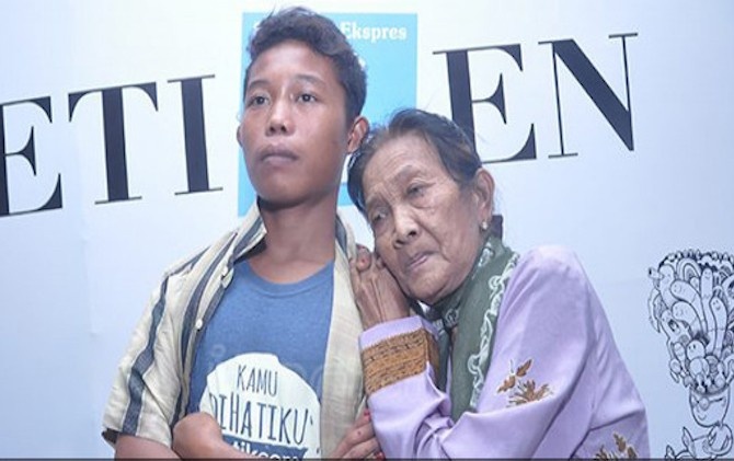 16歲鮮肉硬要娶「71歲阿罵」，會將她軟禁在房間裡「想生1男1女」，當大家看到聘金「都嚇傻了」... 