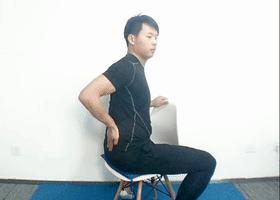 經常落枕，頸型頸椎病的典型信號！常做3個動作，脖子舒暢去病根
