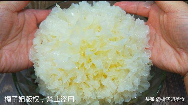 銀耳全身都是寶，教你一個秘製做法，比煮粥還好吃，給肉都不換 -