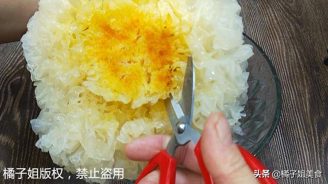 銀耳全身都是寶，教你一個秘製做法，比煮粥還好吃，給肉都不換 -