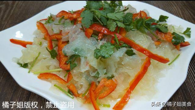 銀耳全身都是寶，教你一個秘製做法，比煮粥還好吃，給肉都不換 -