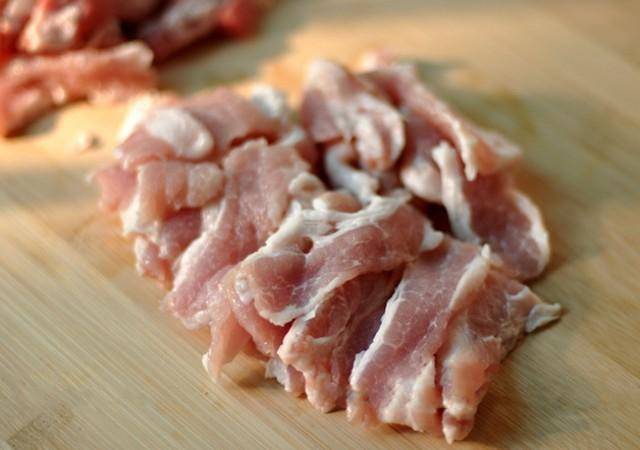 最簡單方便的酥肉扣碗做法，學會了在家輕鬆搞定