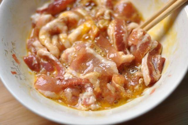 最簡單方便的酥肉扣碗做法，學會了在家輕鬆搞定