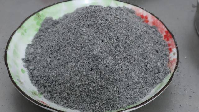 想喝黑芝麻糊，兩樣食材在家簡單搞定，味道香濃吃得放心