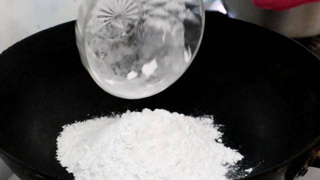 想喝黑芝麻糊，兩樣食材在家簡單搞定，味道香濃吃得放心