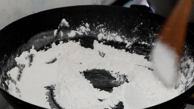 想喝黑芝麻糊，兩樣食材在家簡單搞定，味道香濃吃得放心