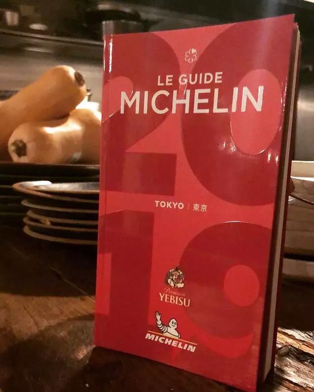 奇葩日本小酒館！大清早就有顧客開始排隊去吃麵包！！