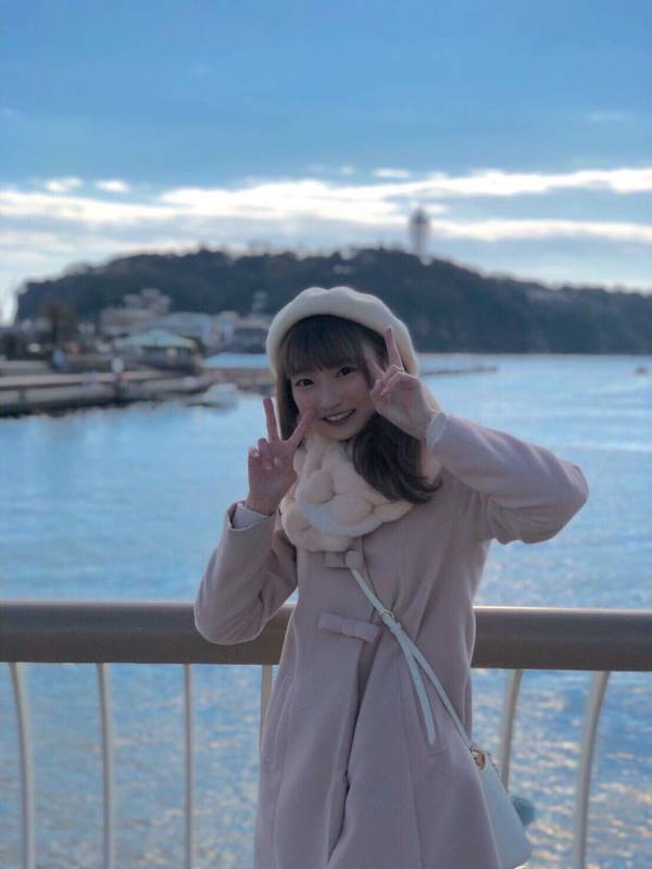 已婚還扮成小學生！　日人妻惹網議：是萌還是噁？