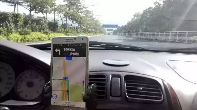 原來家裡不用的舊手機還可以做那麼多事，千萬別丟 