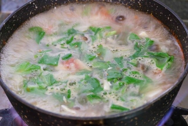一碗湯裡5種食材，十分鐘就煮好，簡單省事又營養，增強抵抗力還減肥！