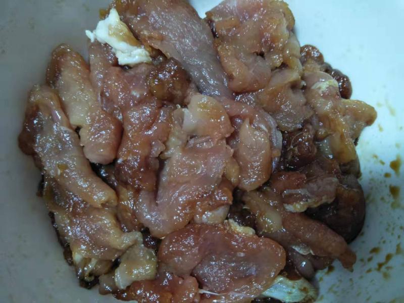 杏鮑菇炒肉時，多加「這一步」，炒出來香軟可口，很入味