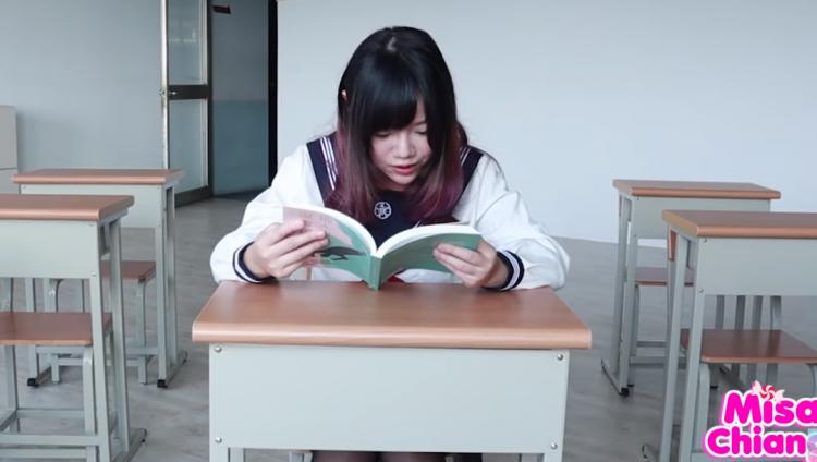 台網紅挑戰「塞ｏ蛋」唸書！「皺眉、傻笑、夾腿、深呼吸」網友全看傻：8分15秒到了?