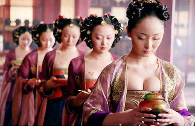 唐朝時期到底有多開放，袒胸露乳只是皮毛，現代人看了都汗顏