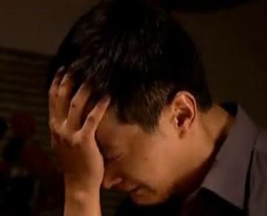 老婆死後「寡居岳母」就搬到我家住！那天晚餐時她化著淡妝、手拿酒杯「對我說...」害我完全不知該如何是好... 