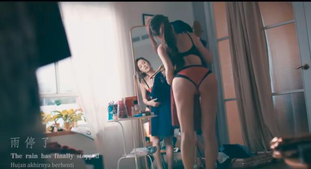 黃明志MV刷新尺度！自肥找重乳妹全裸沐浴...「一路往下邪惡視角」網看嗨：歡迎MY縫！