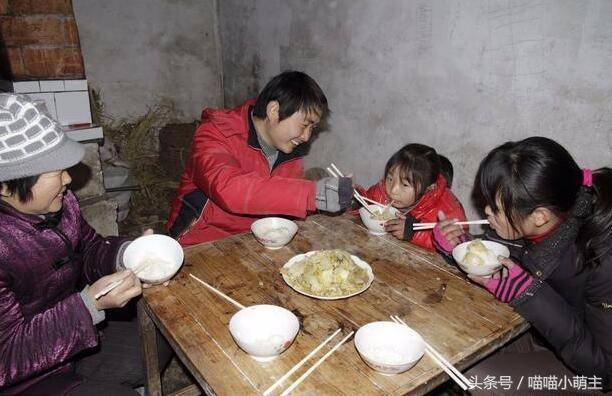 叔叔養了我十年，每個月給他兩千，回老家一趟，我決定一分不給了