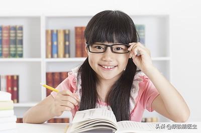 身體有2個"近視穴"，每天按10分鐘，按出孩子0.5好視力