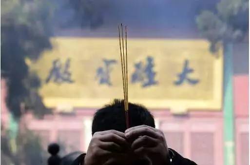 燒香能看出什麼？給神明上香，香的形狀告訴你吉凶