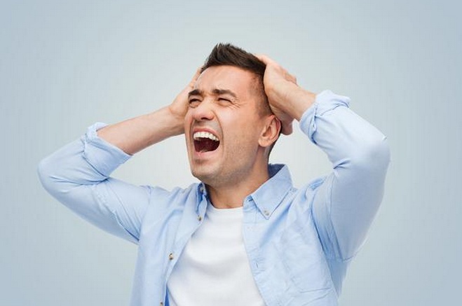 29歲男子，半夜胸痛，心梗去世，醫生直言：2個習慣害的！