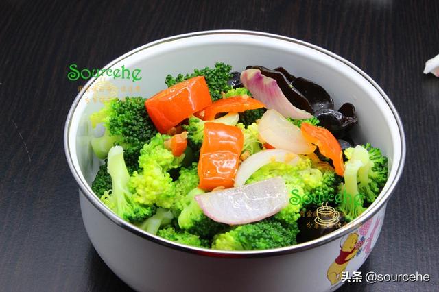 8種適合女人的美食，女人常吃，臉色紅潤，氣質絕佳