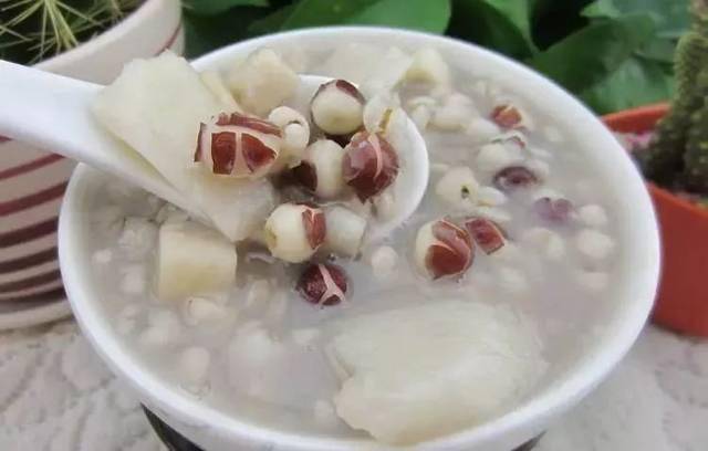 老人說「一兩茯苓一兩金」，春季茯苓好處多，但這3種做法，很多人都不知道