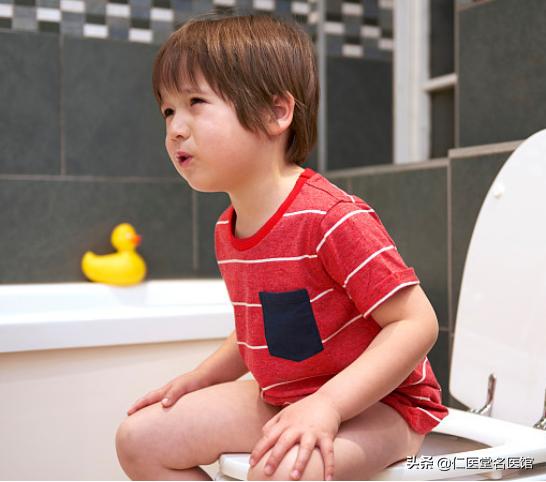 濕氣不除百病生！每天按揉6分鐘，趕跑濕氣，肚子凹了一身輕鬆！