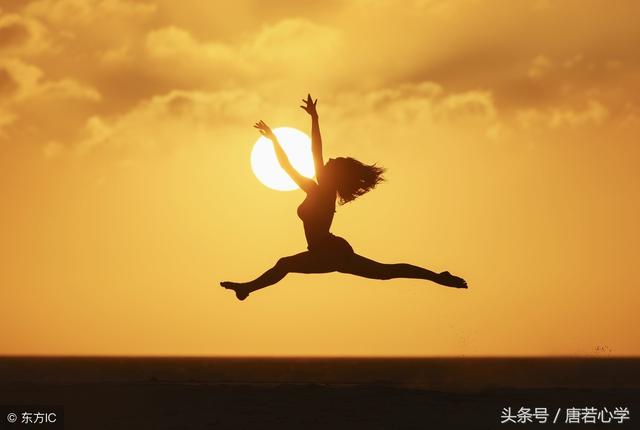 心理學：一個人越來越厲害的三個跡象，你有嗎？