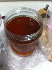 這種飲料叫【紅棗酵素】，在家自己做，經常喝治腰痛，喝出好氣色！ 