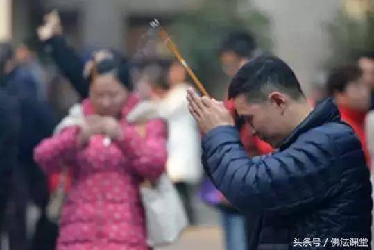 上香是上一支還是上三支？沒想到師父竟是「這樣說」......解開了我多年的迷思！