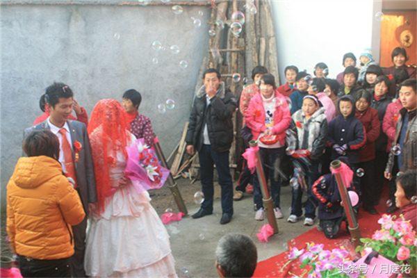 為了老公和爸媽斷絕關係，爸媽寄來一個包裹我哭成淚人