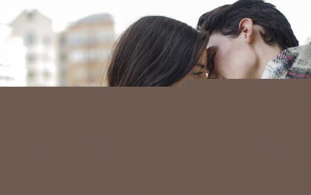 媽，老婆她弟弟要結婚了，我想給他買輛車。別想了，你沒錢！