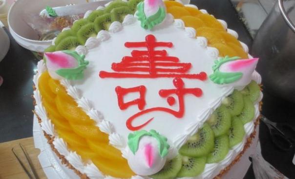 婆婆大壽姑子不來，我買了一個蛋糕，老公把我打回娘家