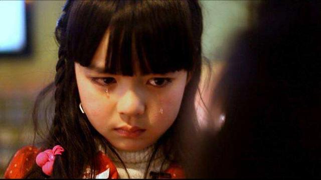 老公離世後，我在路上撿到一個小孩，一個月後，孩子要認我做媽媽
