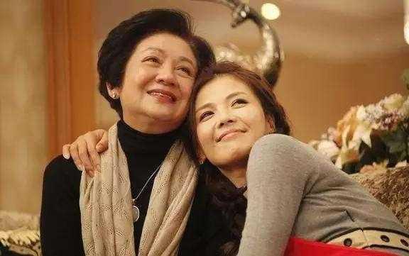 我媽生病老公懶不想去，婆婆替我去照顧，幾天後老公跪下求我原諒